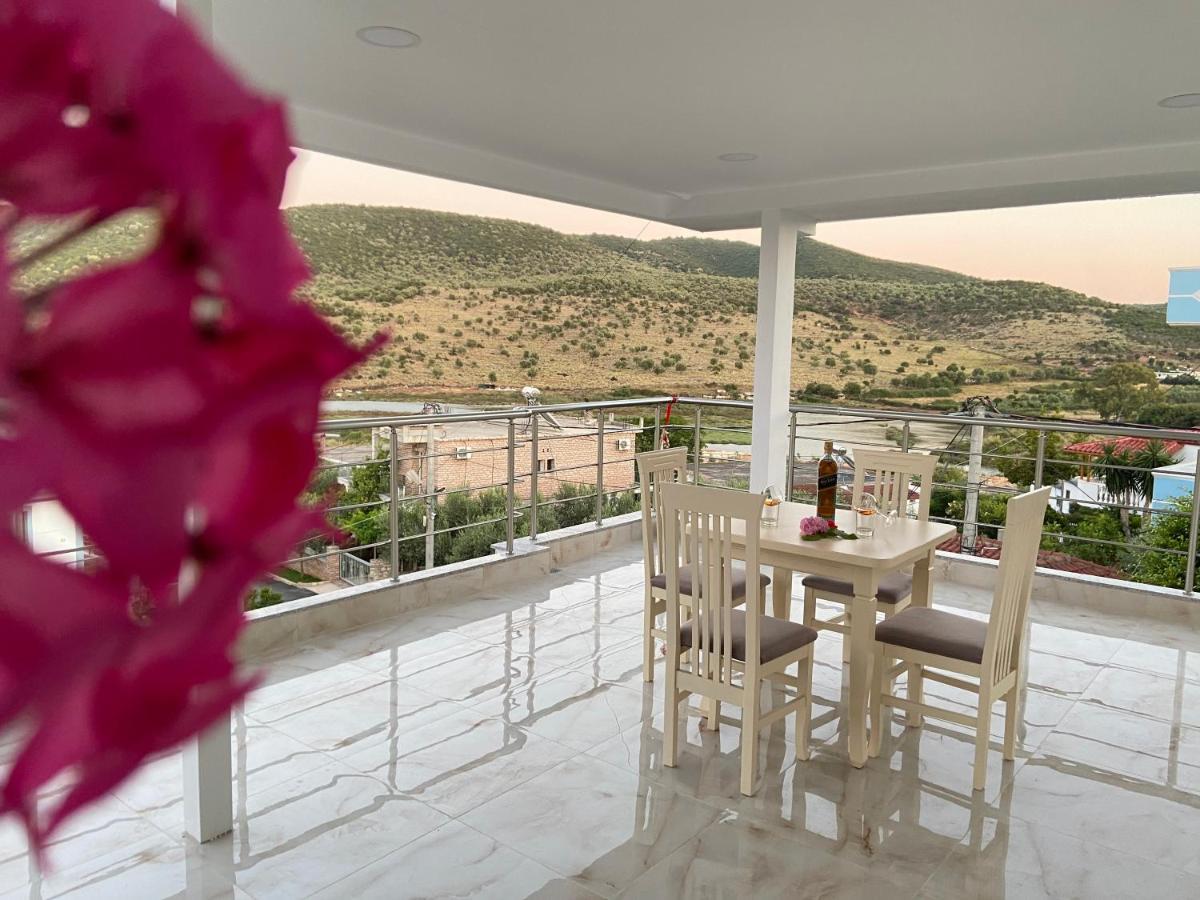 Villa Center Ксаміл Екстер'єр фото