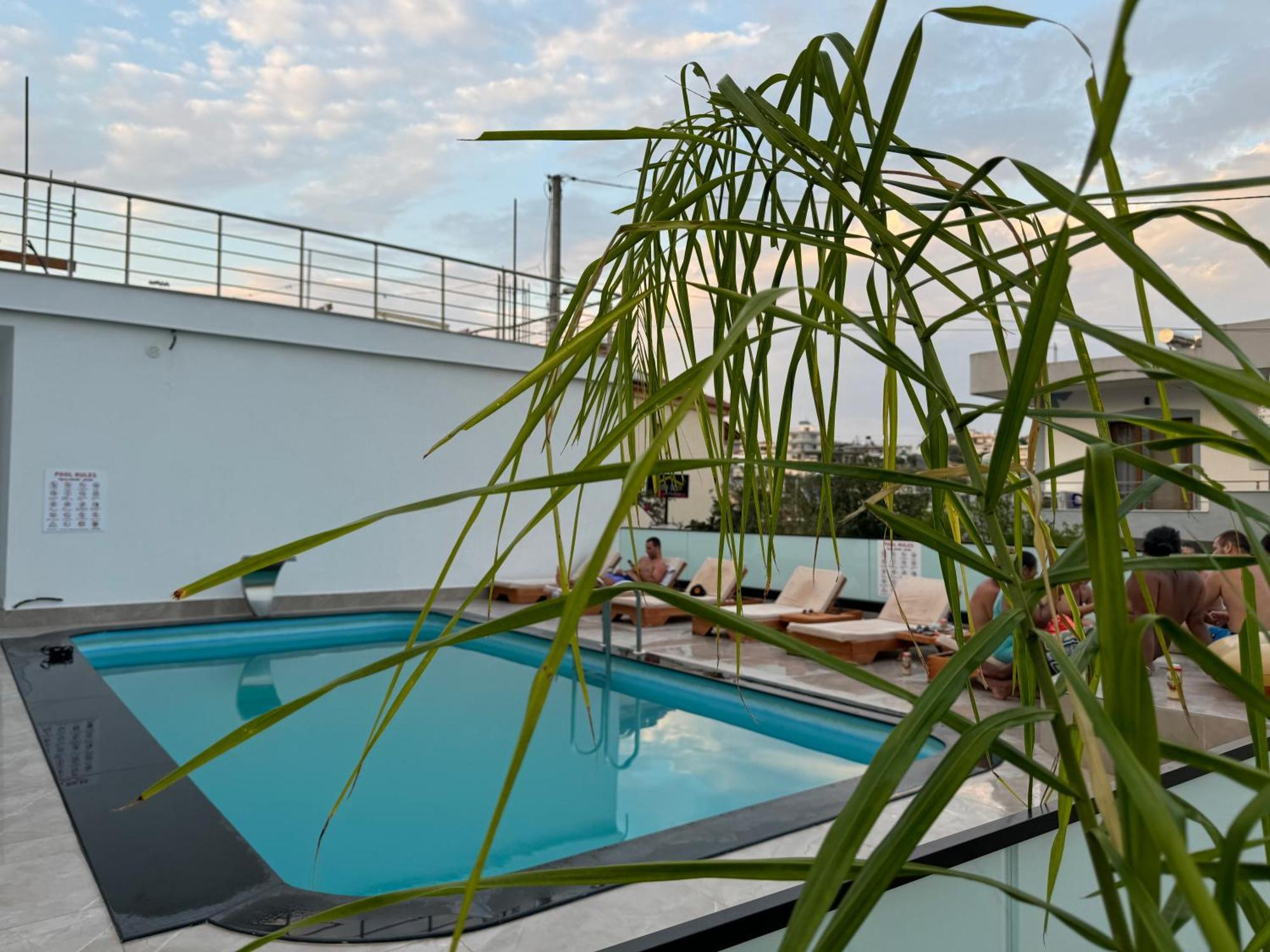 Villa Center Ксаміл Екстер'єр фото